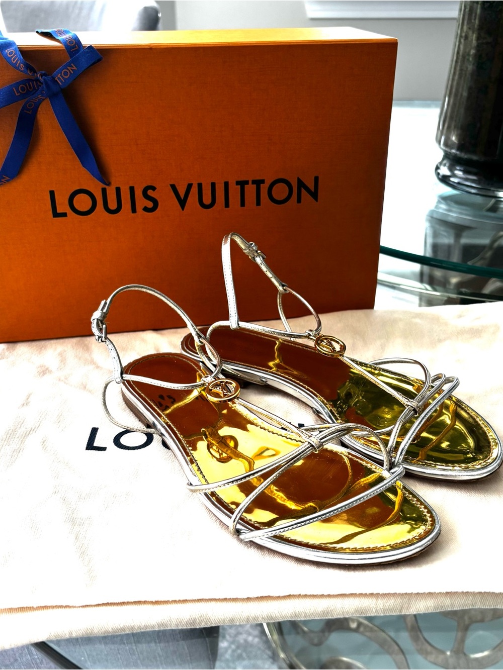 Authentic Louis Vuitton Sunseeker Sansals